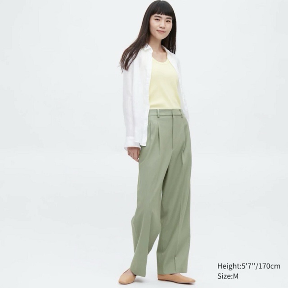 Uniqlo Green Wide-Leg Pleated Pants